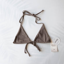 Carica l&#39;immagine nel visualizzatore Galleria, POSITANO Triangle Halter Bikini Top in Taupe
