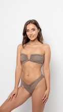 Carica l&#39;immagine nel visualizzatore Galleria, AMALFI Cheeky Bikini Bottoms in Taupe
