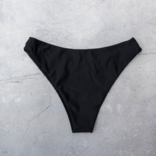 Carica l&#39;immagine nel visualizzatore Galleria, RAVELLO Brazilian Bikini Bottoms in Nero
