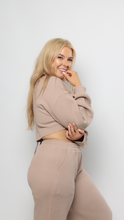 Lade das Bild in den Galerie-Viewer, CAPRI crop top &quot;BEIGE&quot;
